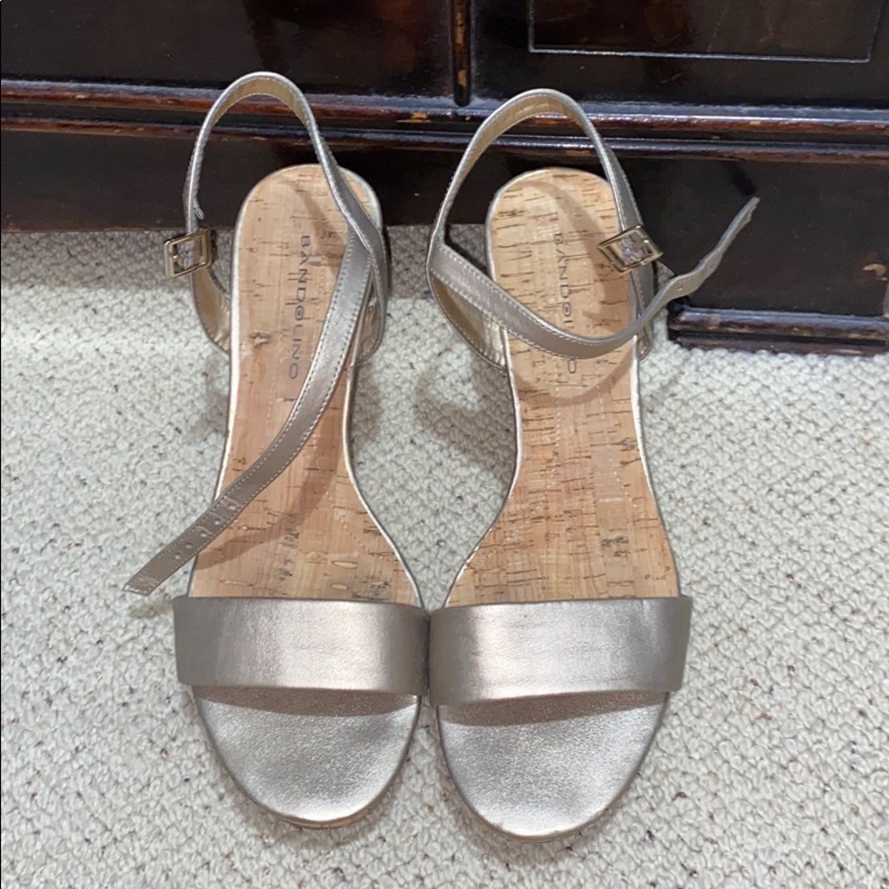 Gold wedges!